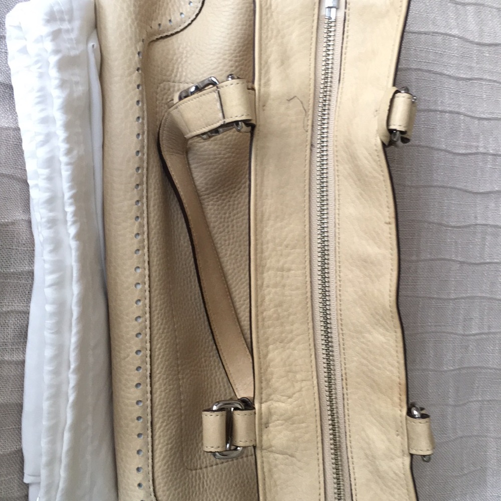 Used - Picture 4 of 4